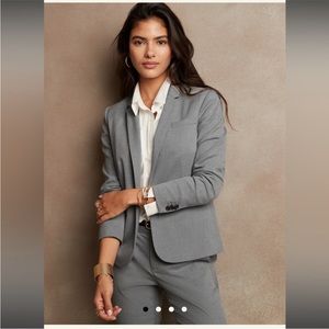 2pc BR Ryan Suit Size 6/4 P